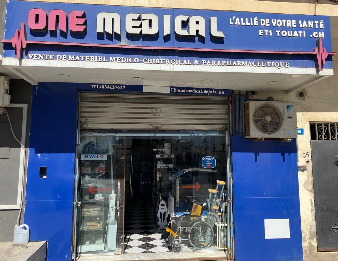 Façade de la boutique One Medical à Béjaïa