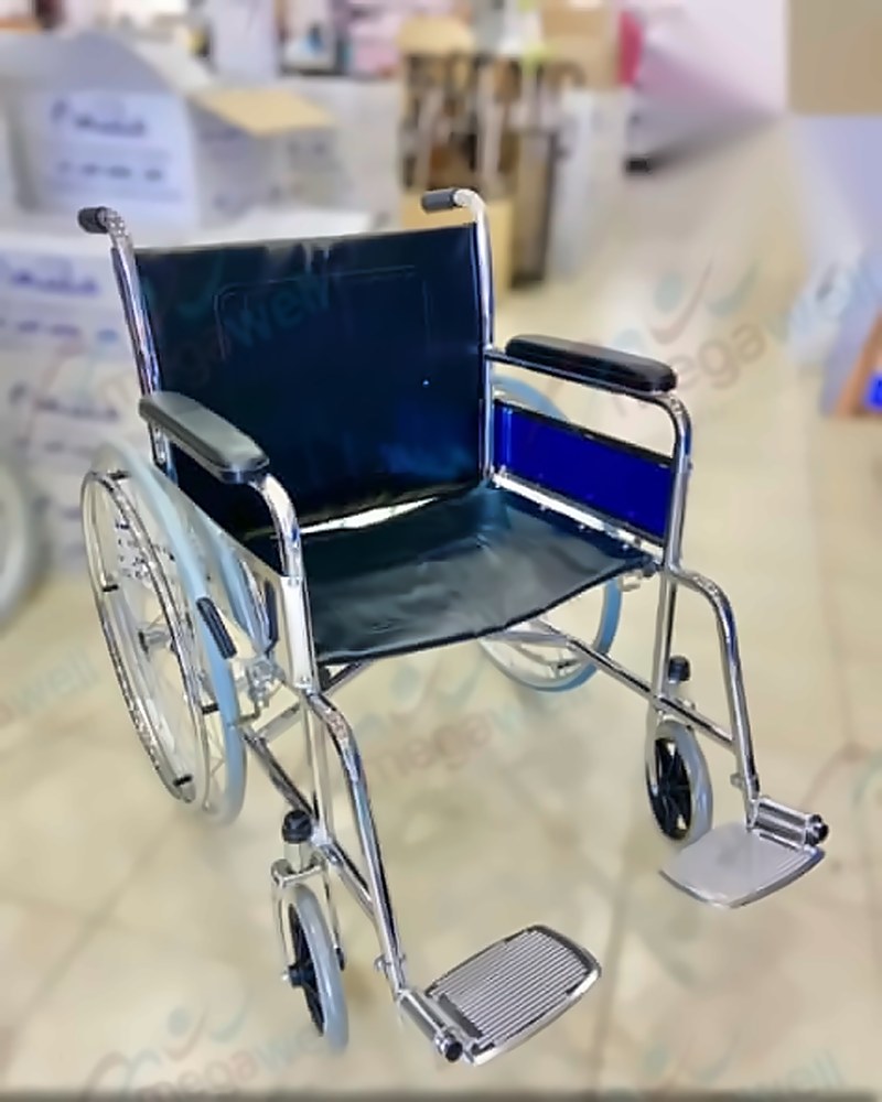 Fauteuil roulant simple en cuir
